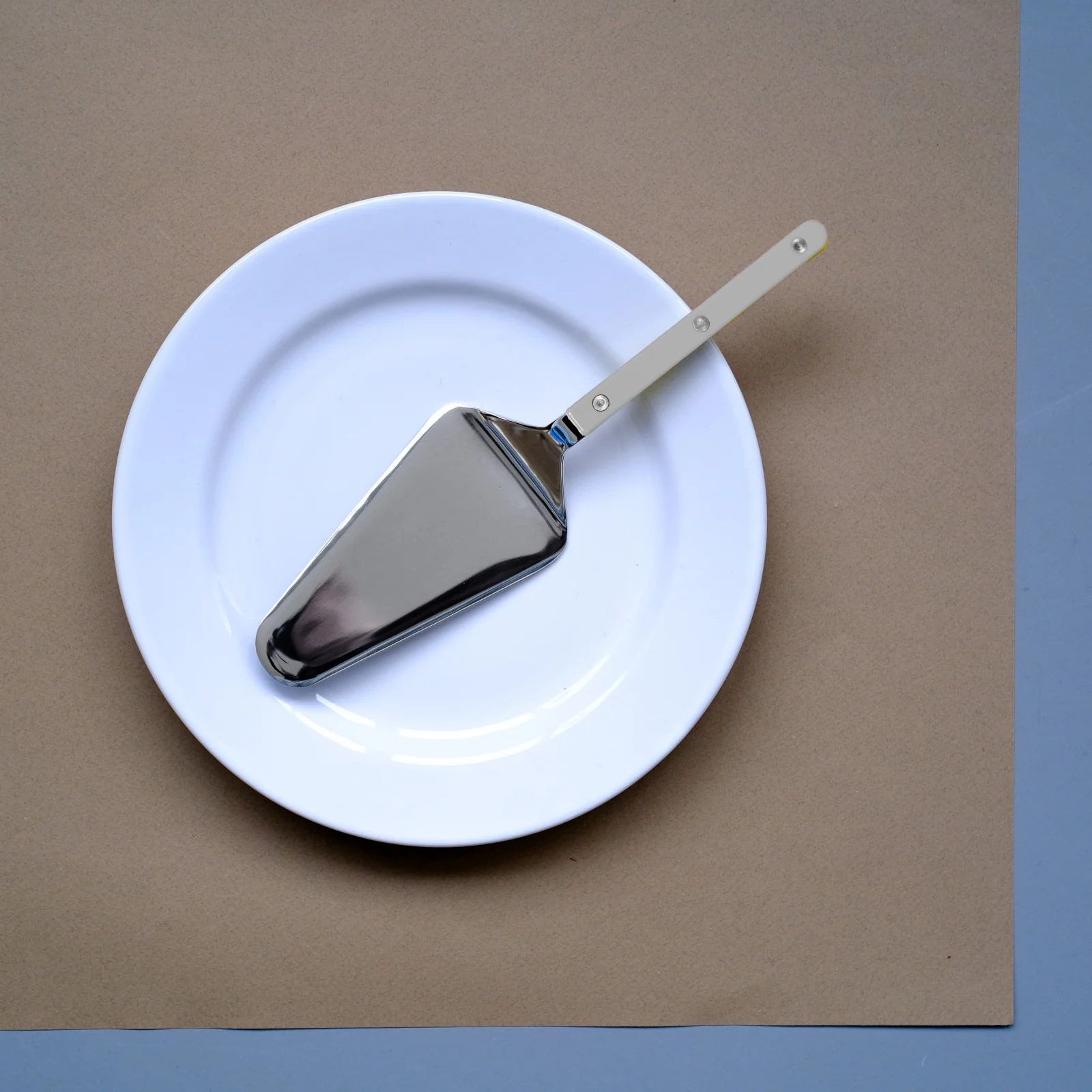 Miniatyrbild 2